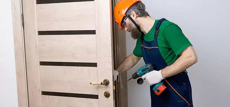 Replace Internal Door Handle with Lock Millcreek